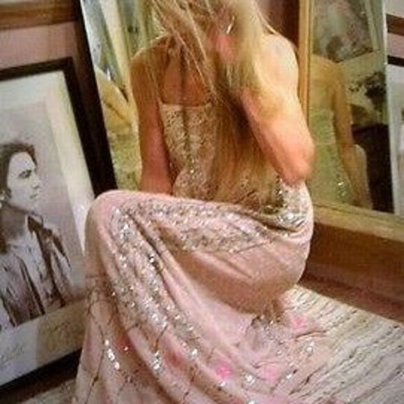 Meet your Posher, Debbie - Picture 1 of 1